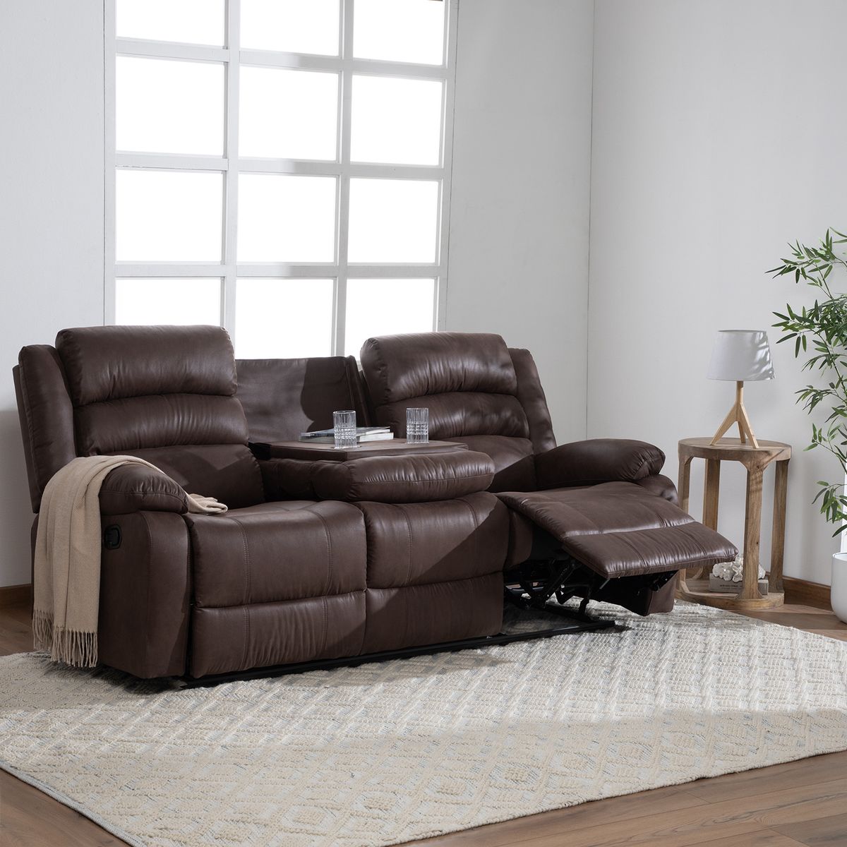 VYS SPA - SOFA RECLINABLE SANTI BROWN 3 CUERPOS CON POSAVASOS