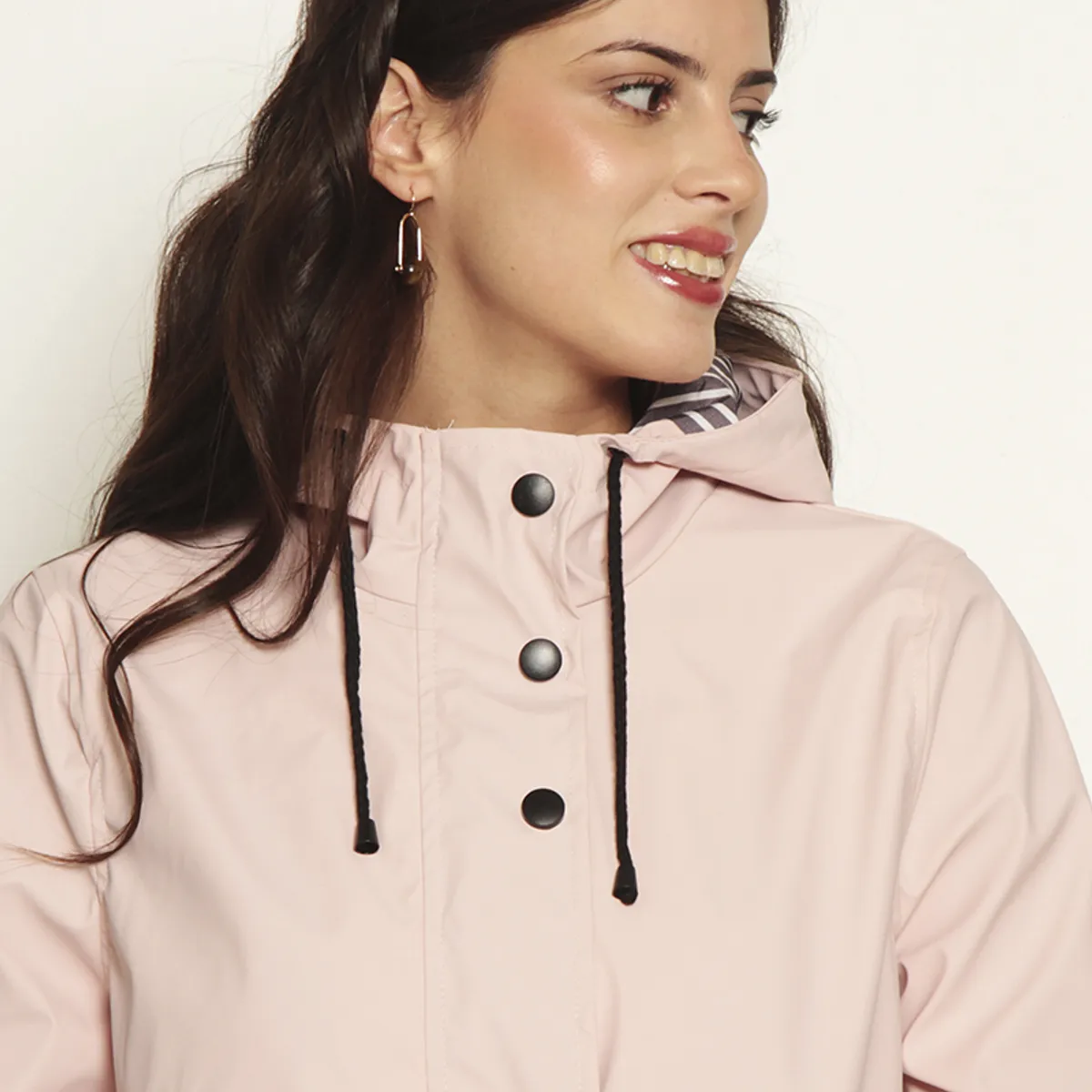 WADOS - CHAQUETA IMPERMEABLE CON CAPUCHA Y BOLSILLOS