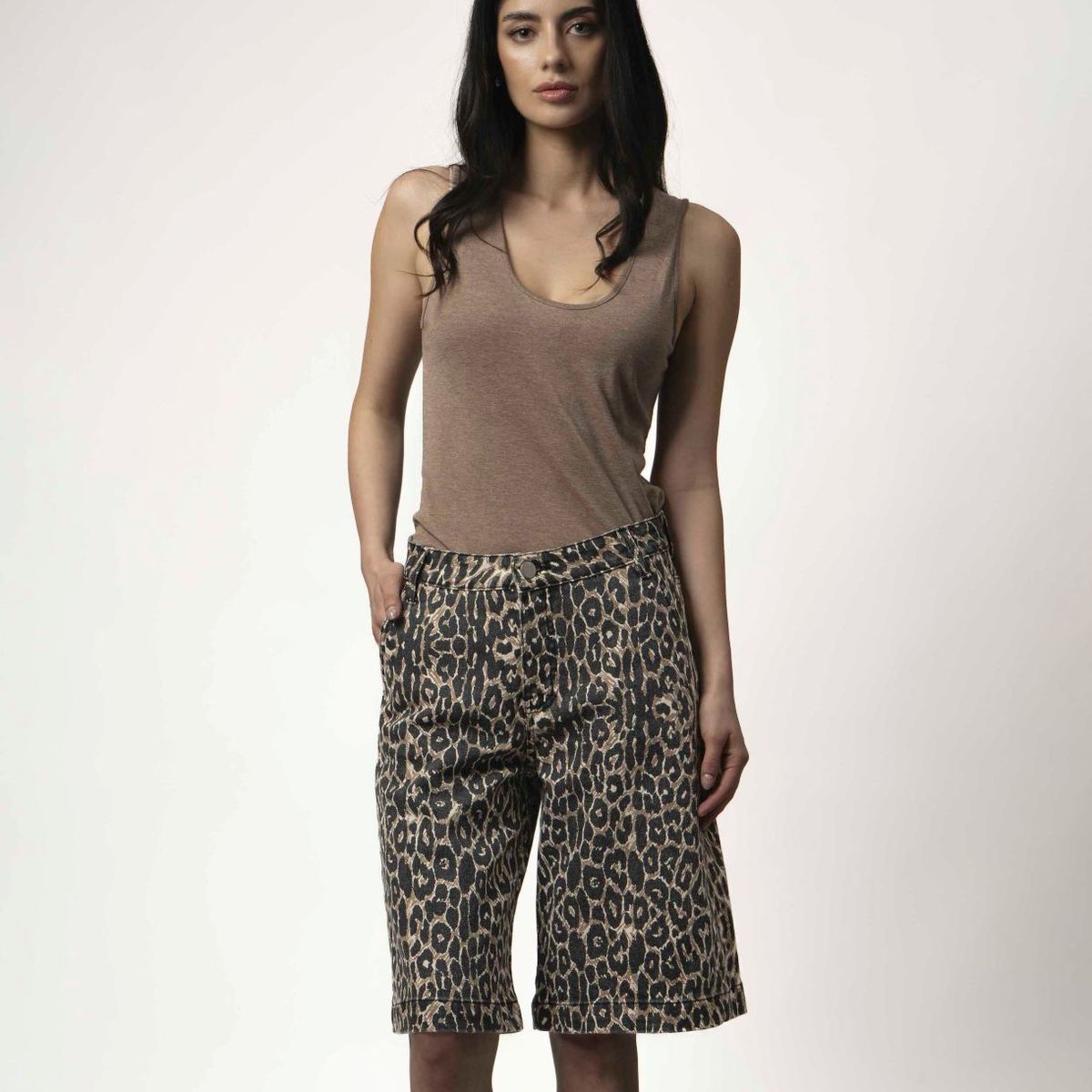 MOMCHIC - BERMUDA PALAZO ANIMAL PRINT