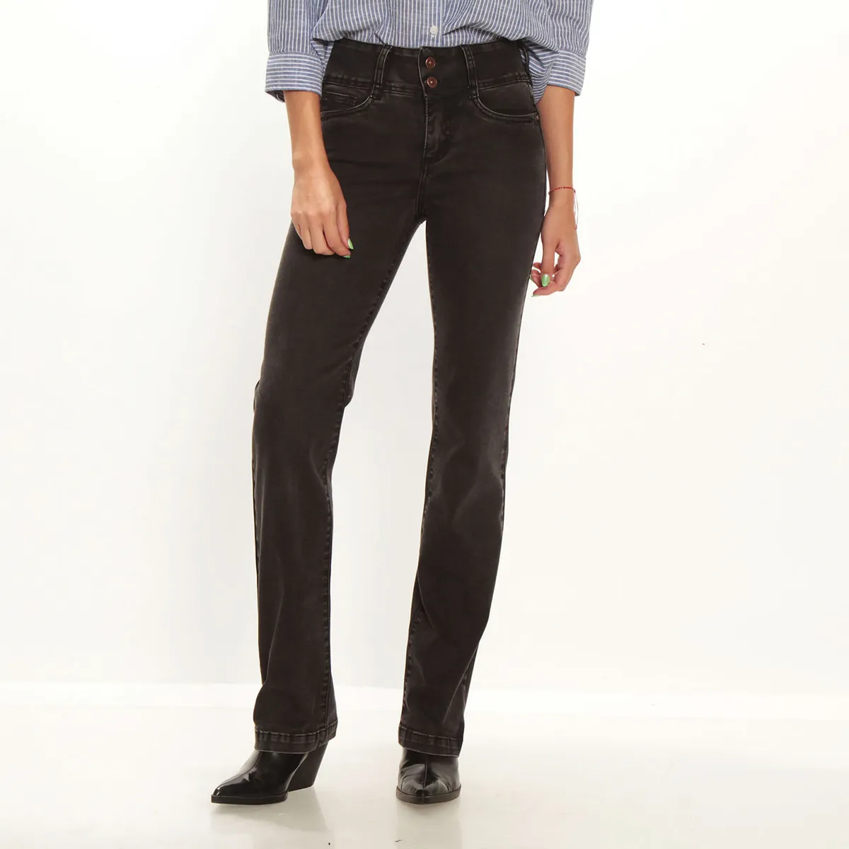 WADOS - JEANS MUJER TIRO ALTO RECTO  PRETINA ALTA DOS BOTONES