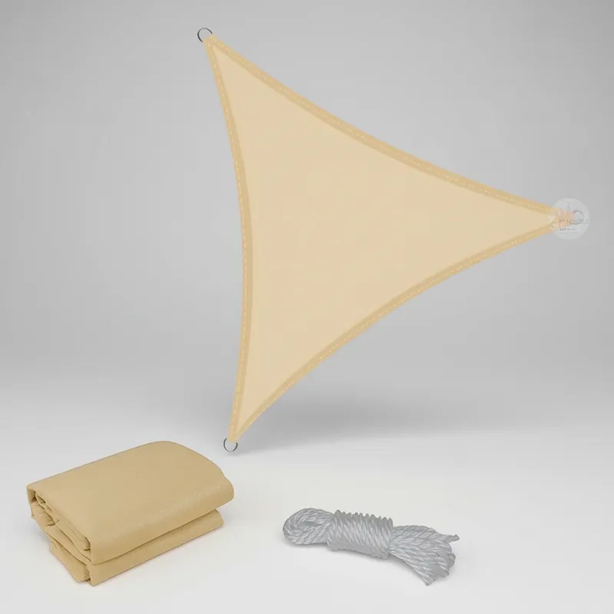 GENERAL - Toldo Triangular 5x5x5 Con Proteccion UV