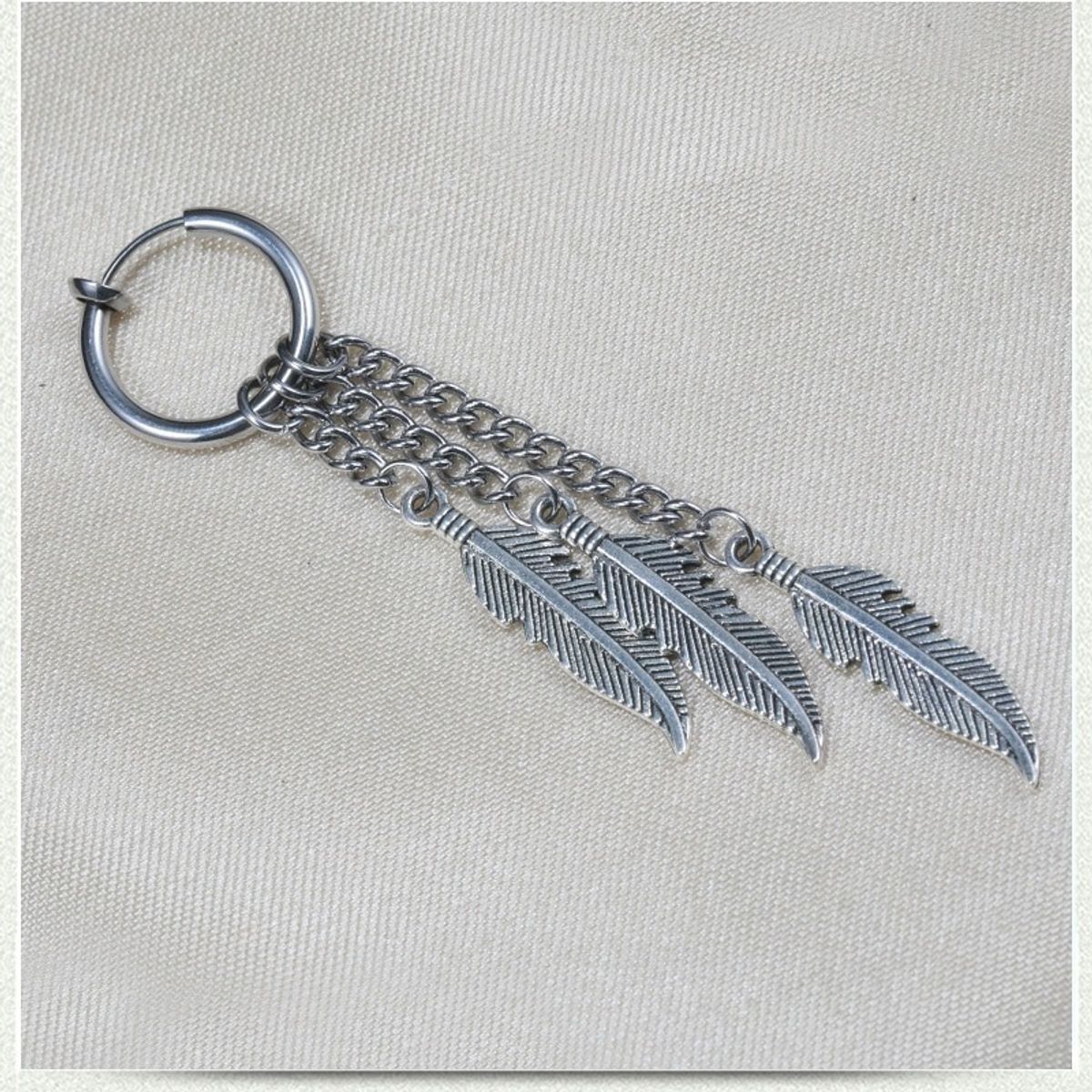 GENERICO - Aros Punk A Presion Plumas Silver Space Hombre Mujer 2022 M1