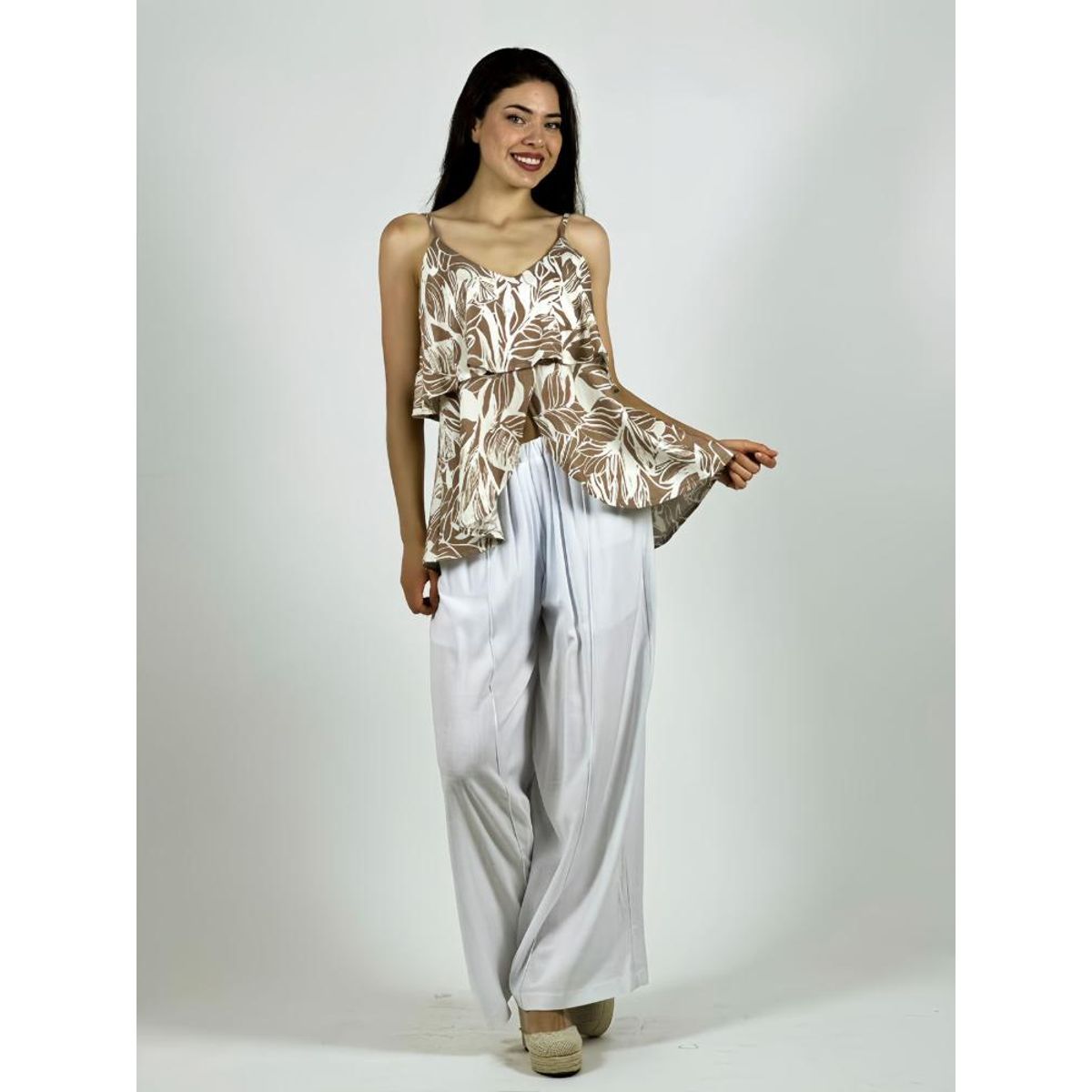 ENIGMATICA BOUTIQUE - Blusa Con Vuelos Diseño Hojas