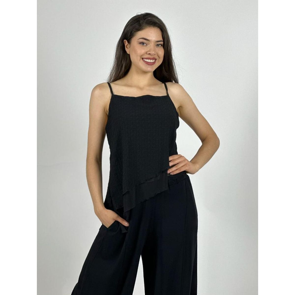 ENIGMATICA BOUTIQUE - Polera Top con Relieves