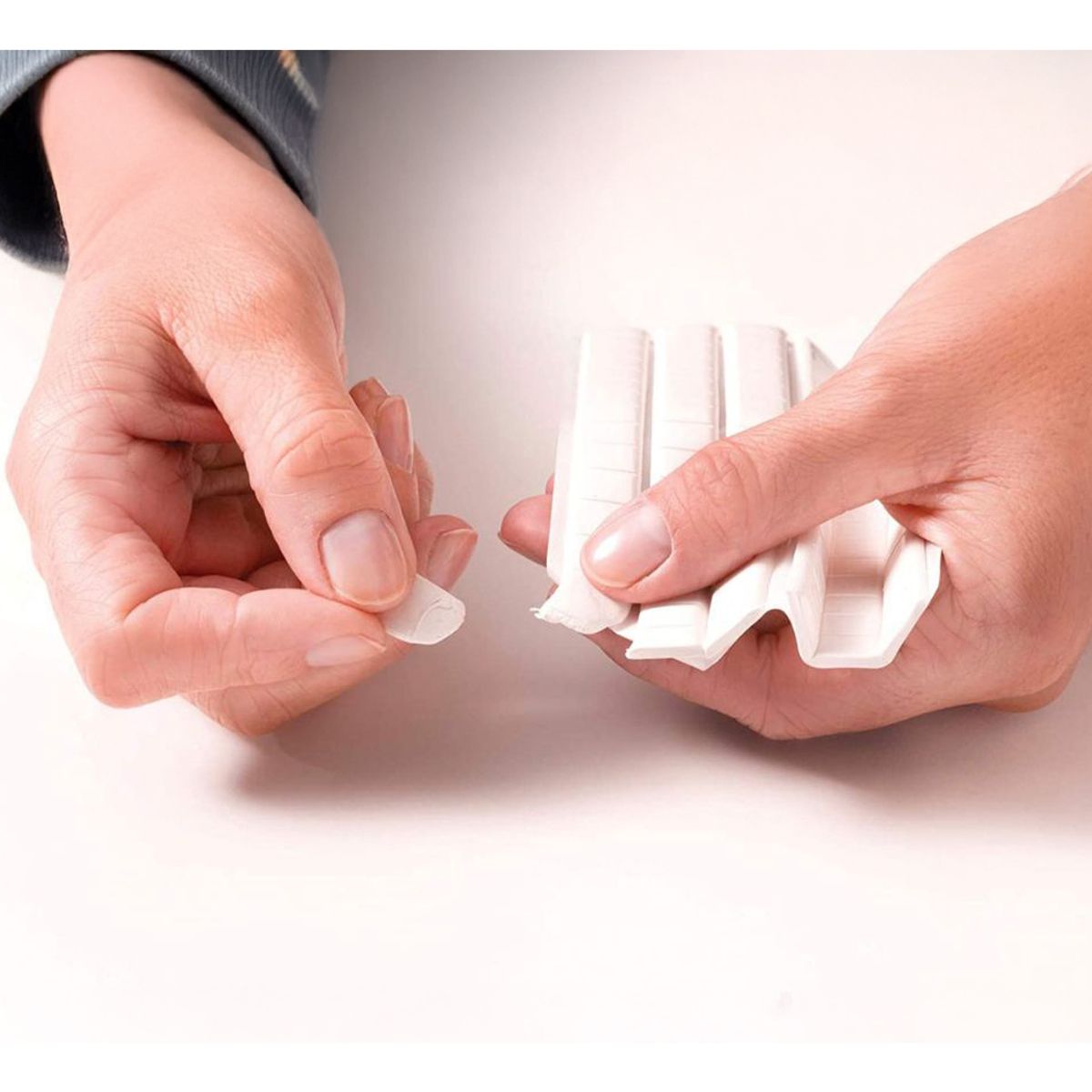 UHU - Pack 2 Uhu Patafix Adhesivo Masilla Blanco Multiuso