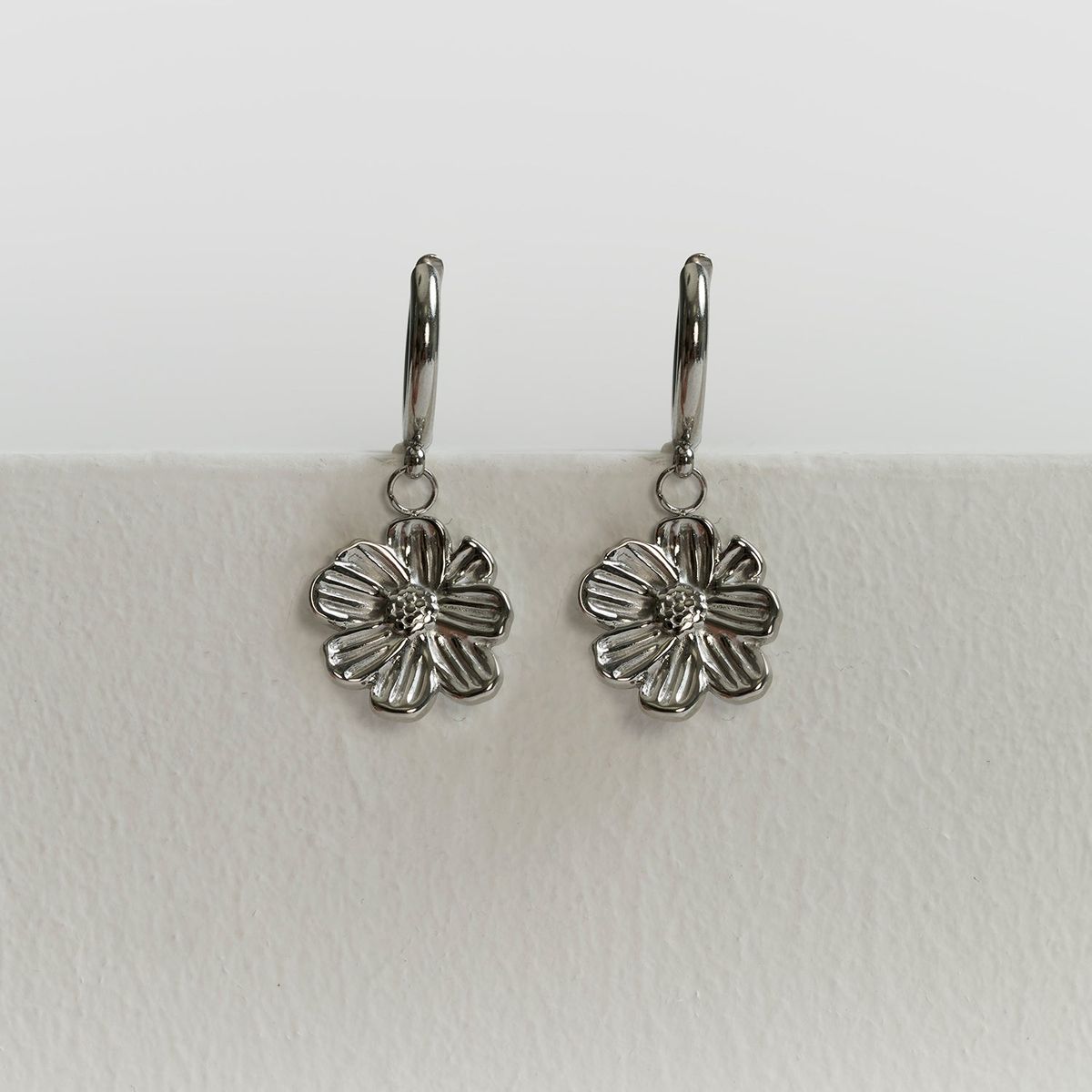 LOUNGE - Aros Mujer Argollas Flor