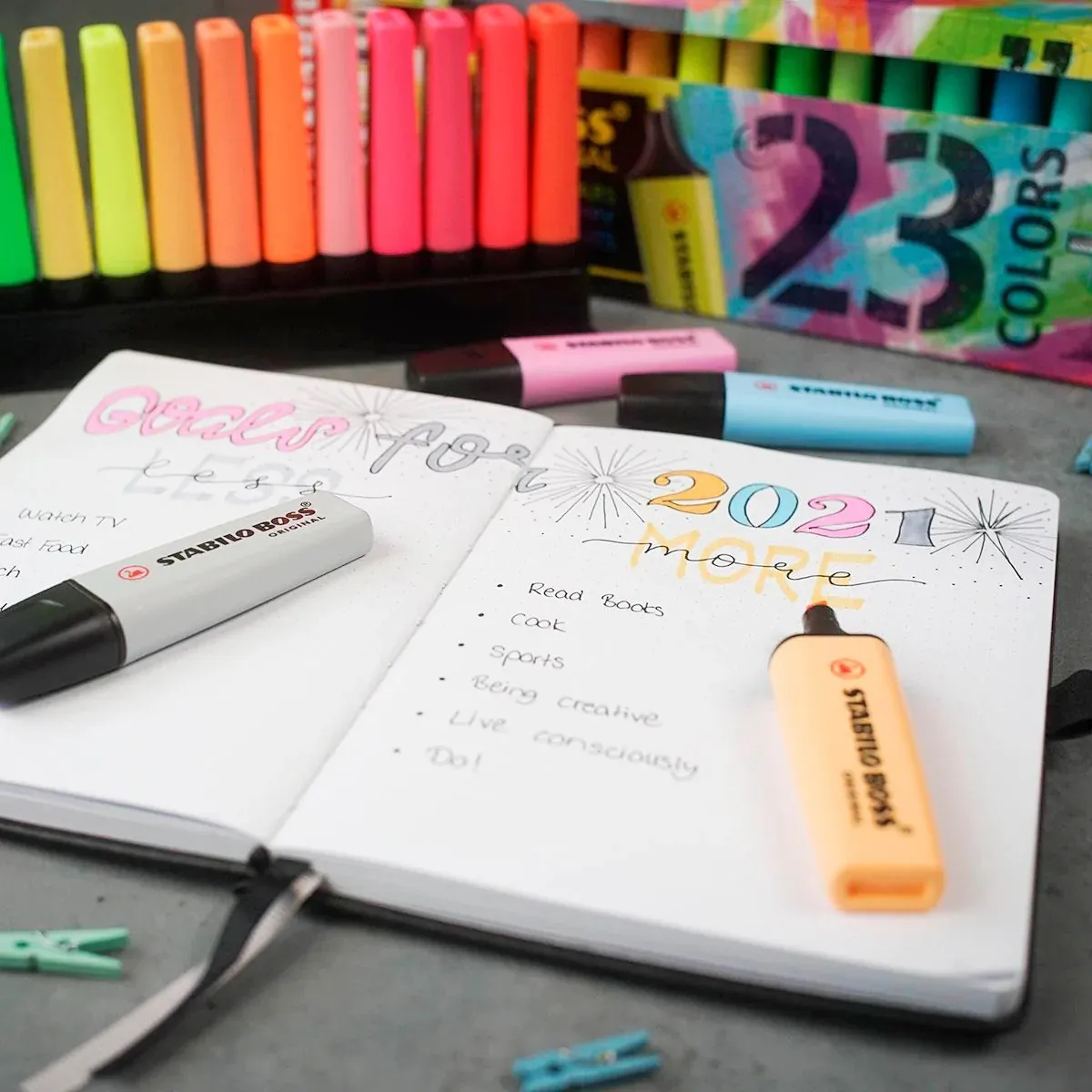 STABILO - Set 23 Destacadores Stabilo Boss Exclusivo + Base