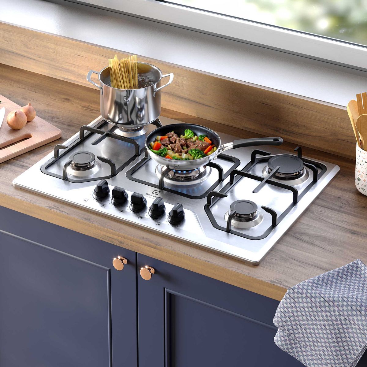 ELECTROLUX - Encimera a Gas 5 Platos Experience Multi Llama KE5XC Inox