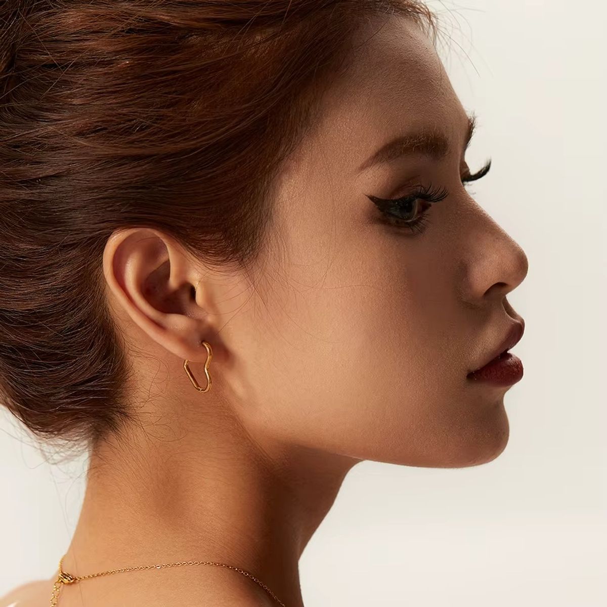 LUXURYJOYAS - Aros Pendientes Argolla Corazones Oro 18kt Bañado