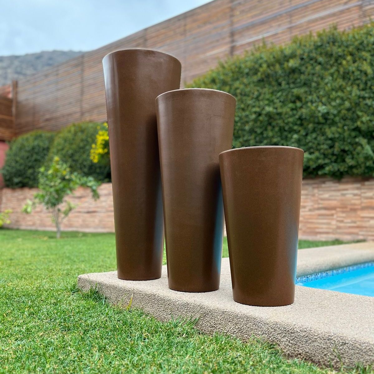 GENERICO - MACETERO CAFÉ ALCANTARA 75CM ALTO