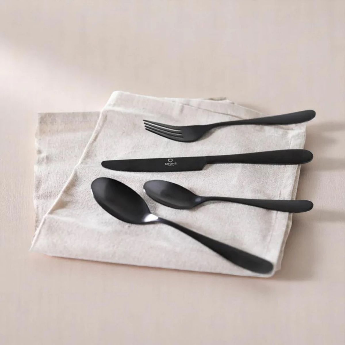 KRONS - Set Cuchillería Black 24 Piezas