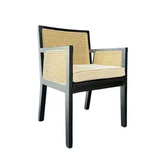 NECTAR - Silla New Naura Con Brazos Negra en Madera de Fresno y Ratán Natural