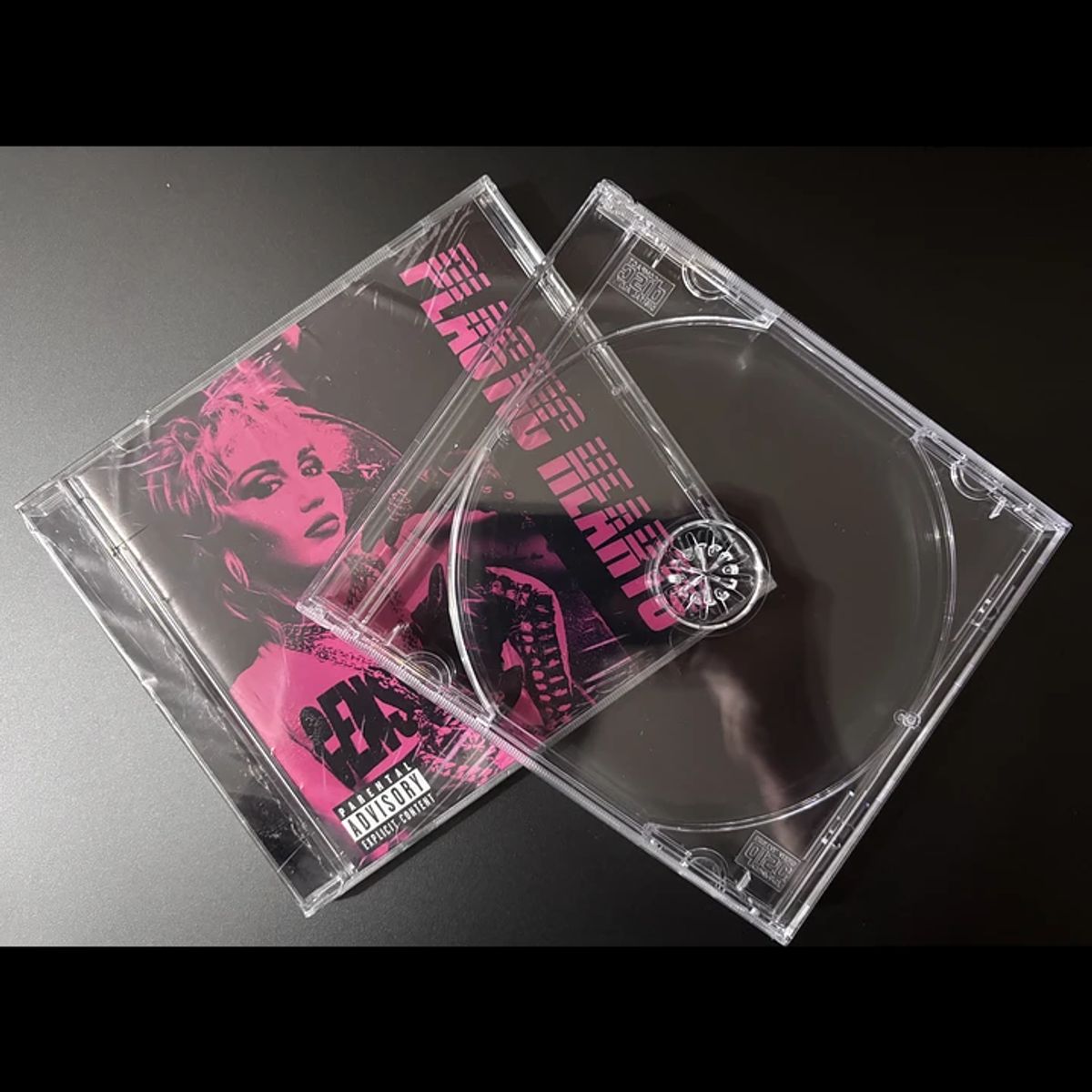 GENERICO - Miley Cyrus - Plastic Hearts - CD con detalle