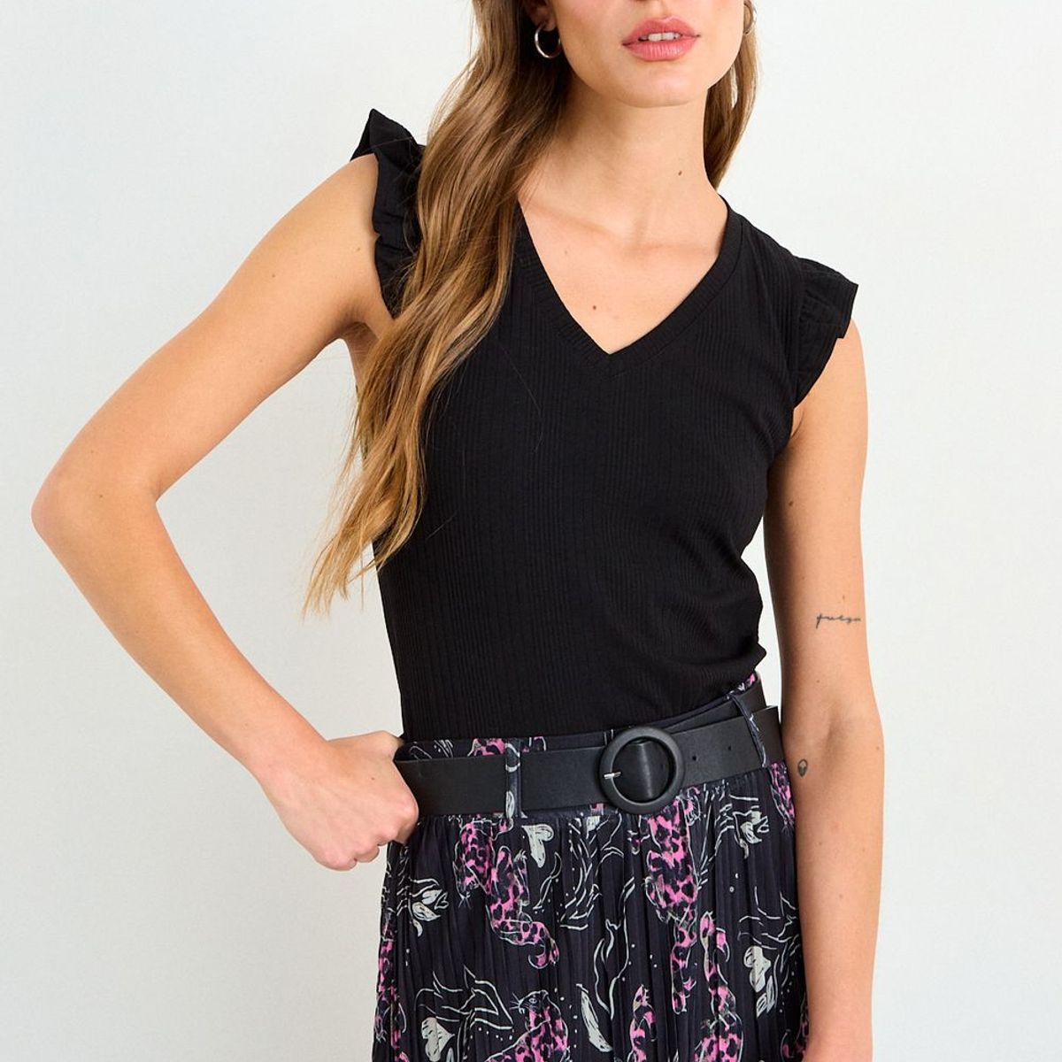 IO - Polera Lisa Mujer Negro Io