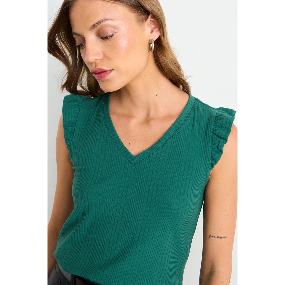 IO - Polera Lisa Mujer Verde Oliva Io