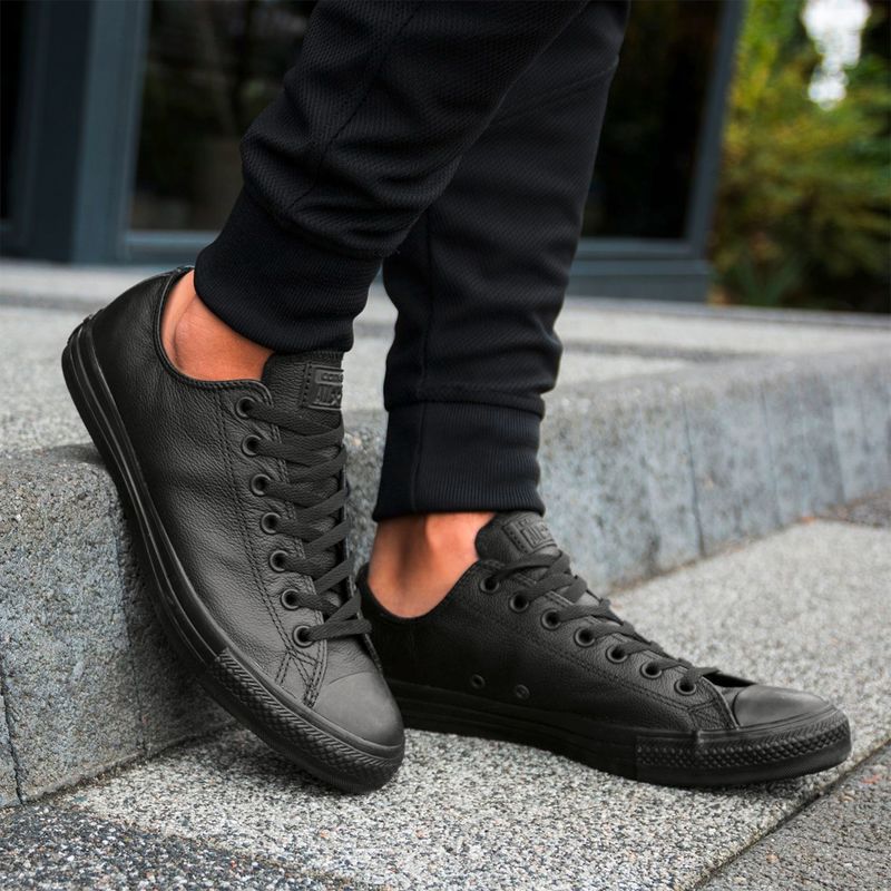 CONVERSE - Zapatilla Urbana Hombre Negro Converse (39.5 a 44)