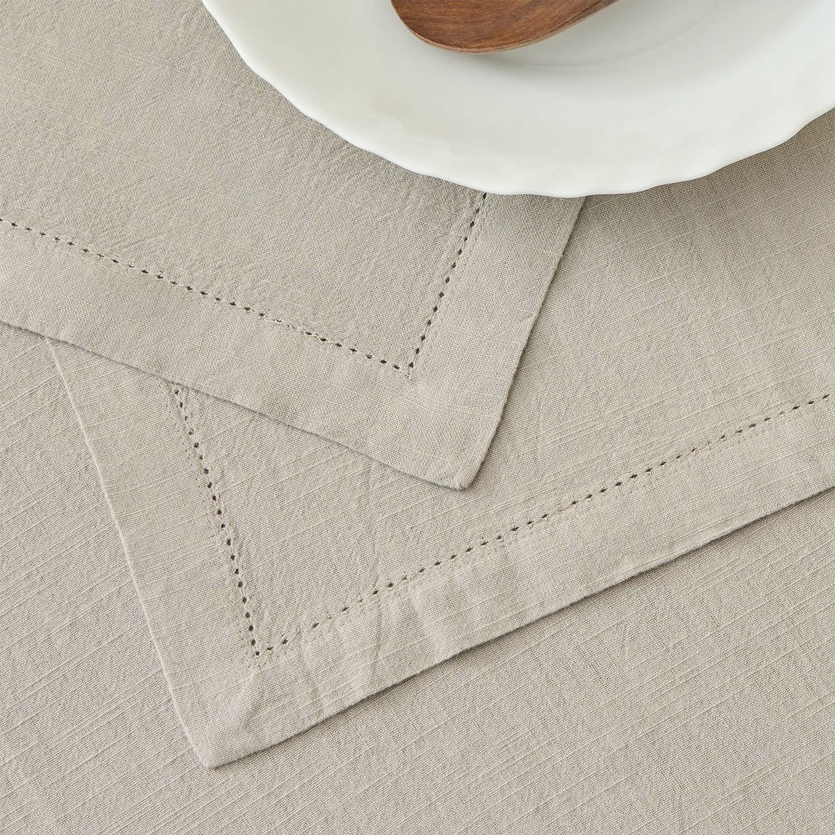 TEXTURA INTERIORS - Mantel Claru 150x150 Gris Textura Interiors
