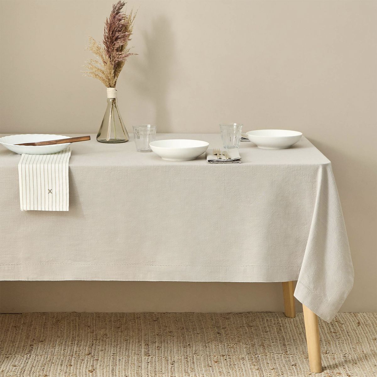 TEXTURA INTERIORS - Mantel Claru 150x150 Gris Textura Interiors