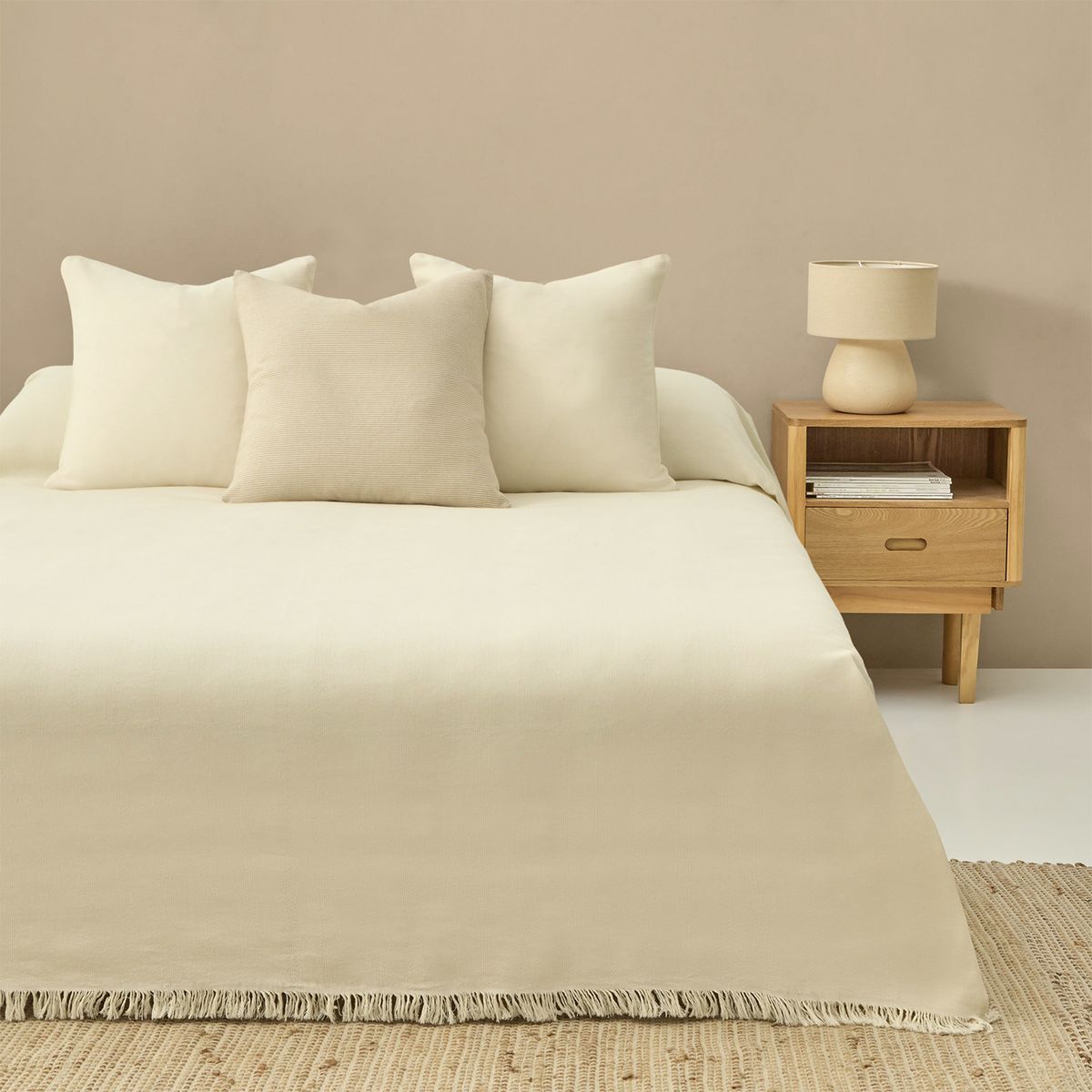 TEXTURA INTERIORS - Colcha Locanu 240x280 (Cama 2 Plazas o Queen) Textura Interiors