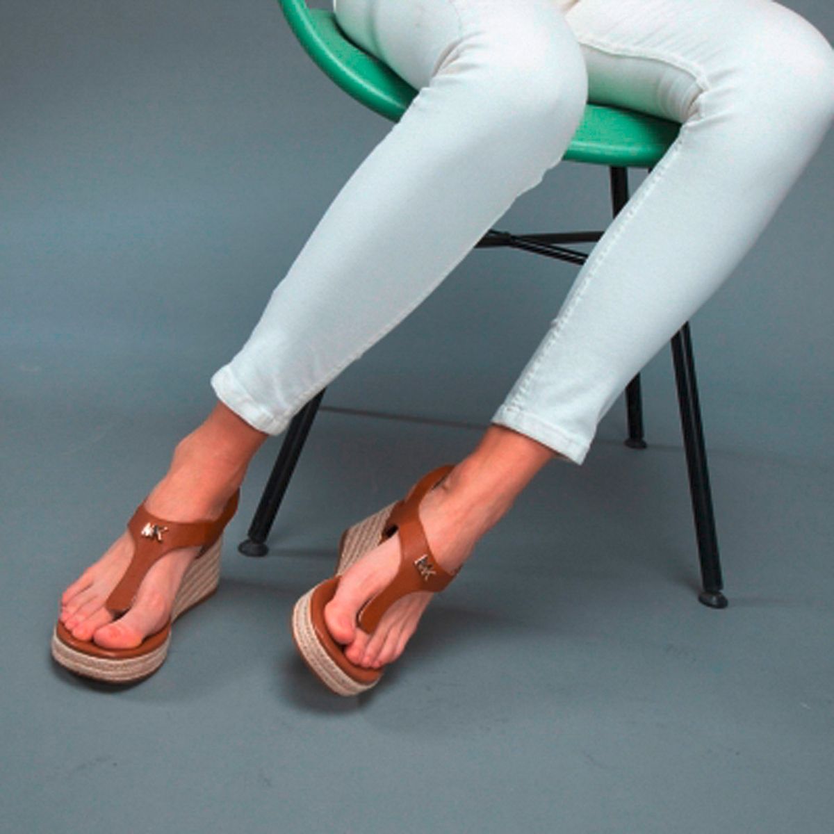 MICHAEL KORS - Sandalia Mujer Cuero Café Michael Kors