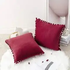 TODOHOGAR SANTIAGO DE CHILE - Set de 2 cojines de terciopelo con pompom - ROJO