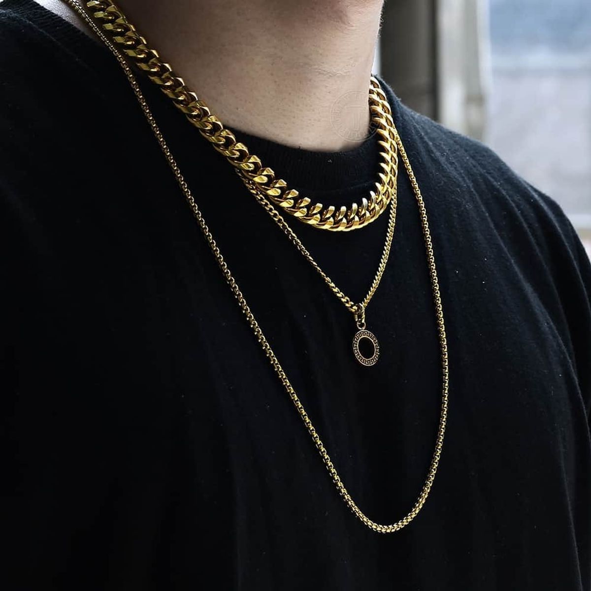 GENERICO - Collar Triple Con Dige Gold Acero Quirúrgico Hombre