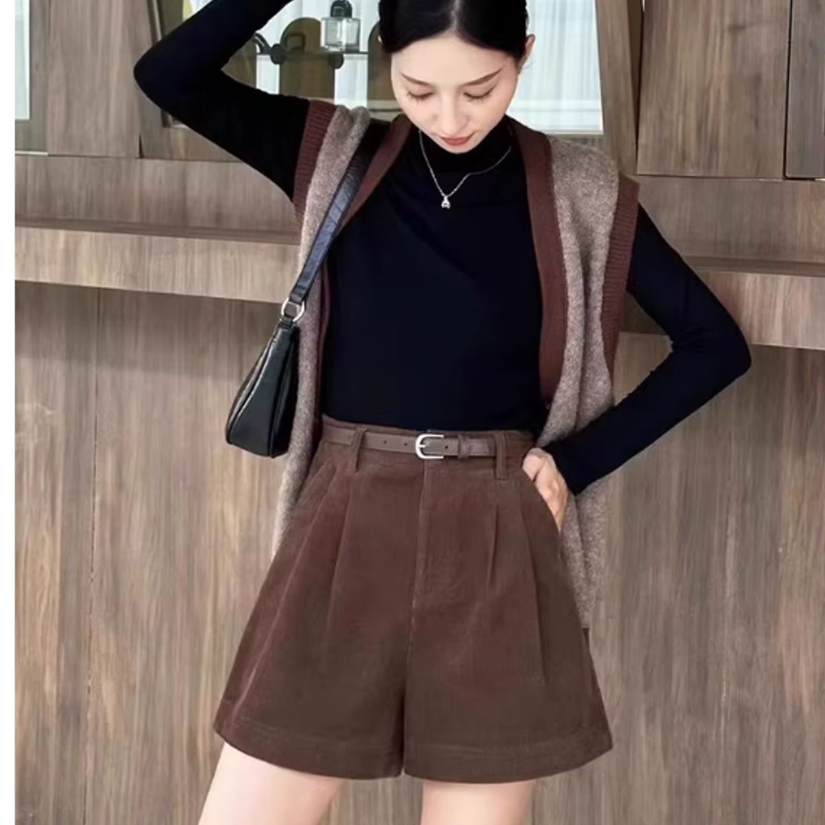 VELVET - Short Tiro Alto Aria Chocolate