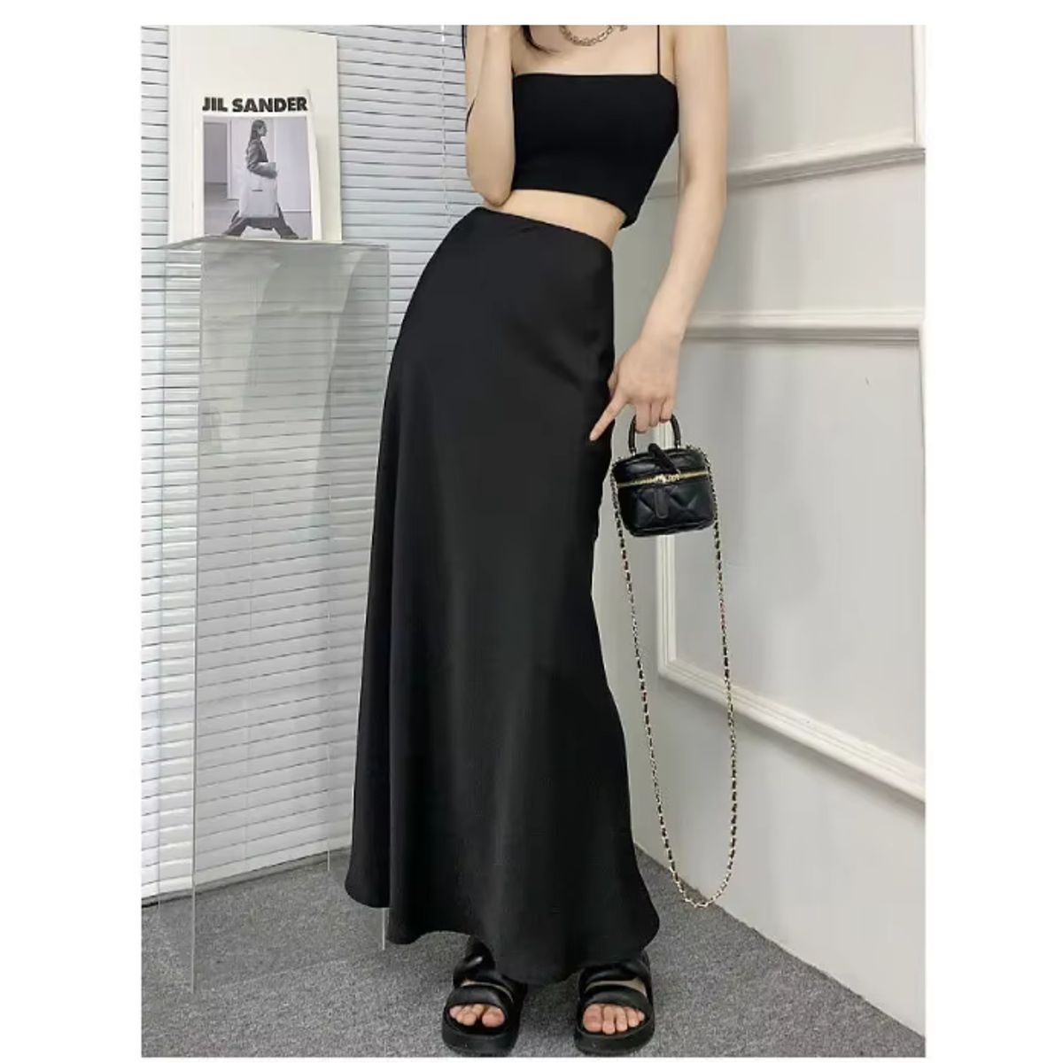 VELVET - Falda Satinada Zoe Negra