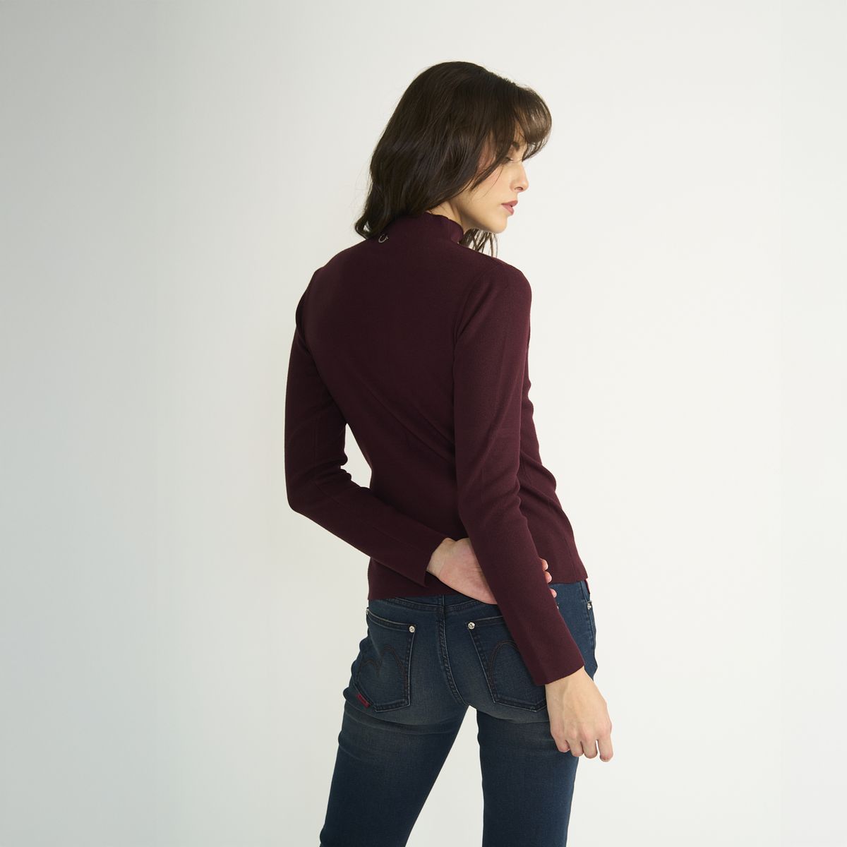 ELLUS - Sweater Ellus Mujer Beatle Logo Frontal