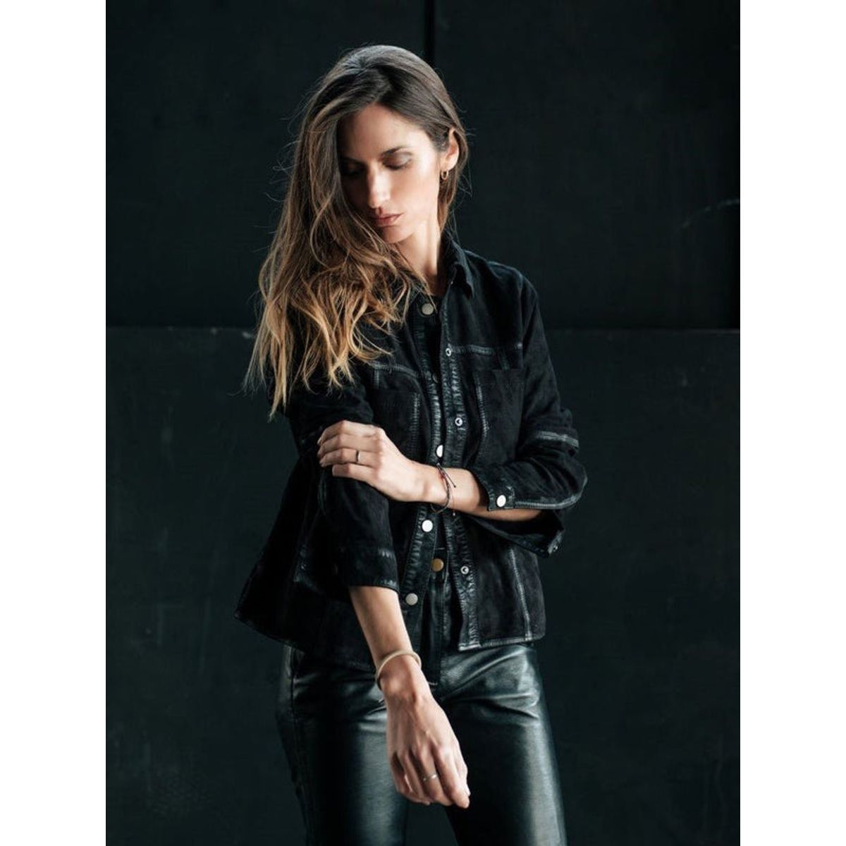 BOR - Camisa Gamuza Moss Negra