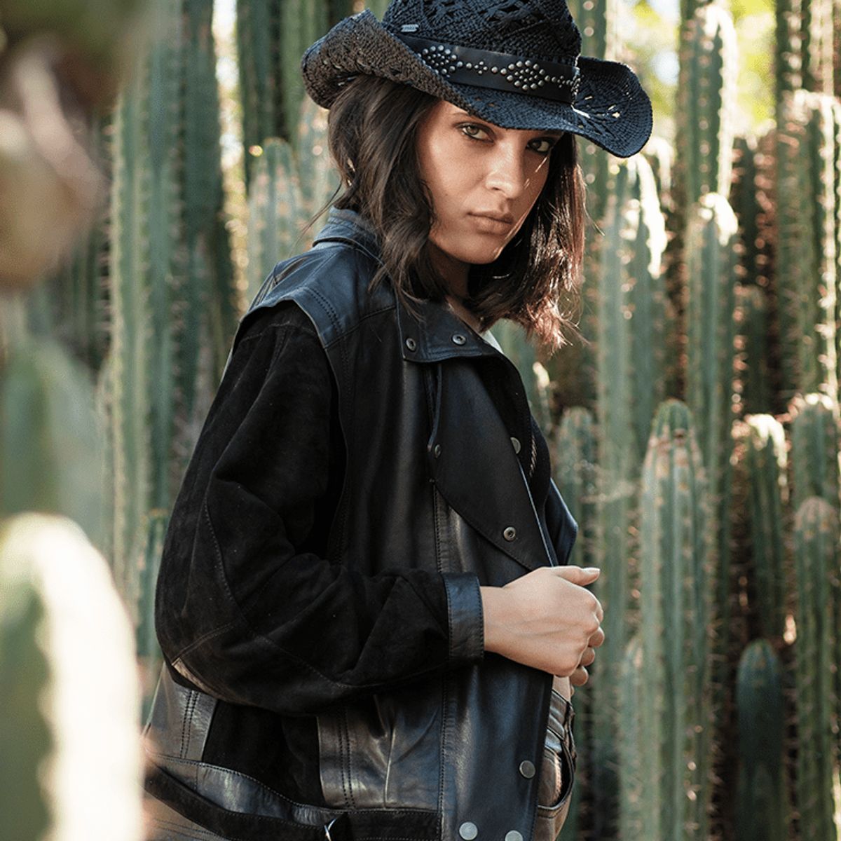 BOR - Chaqueta Cuero Ivy Negra estilo Vintage