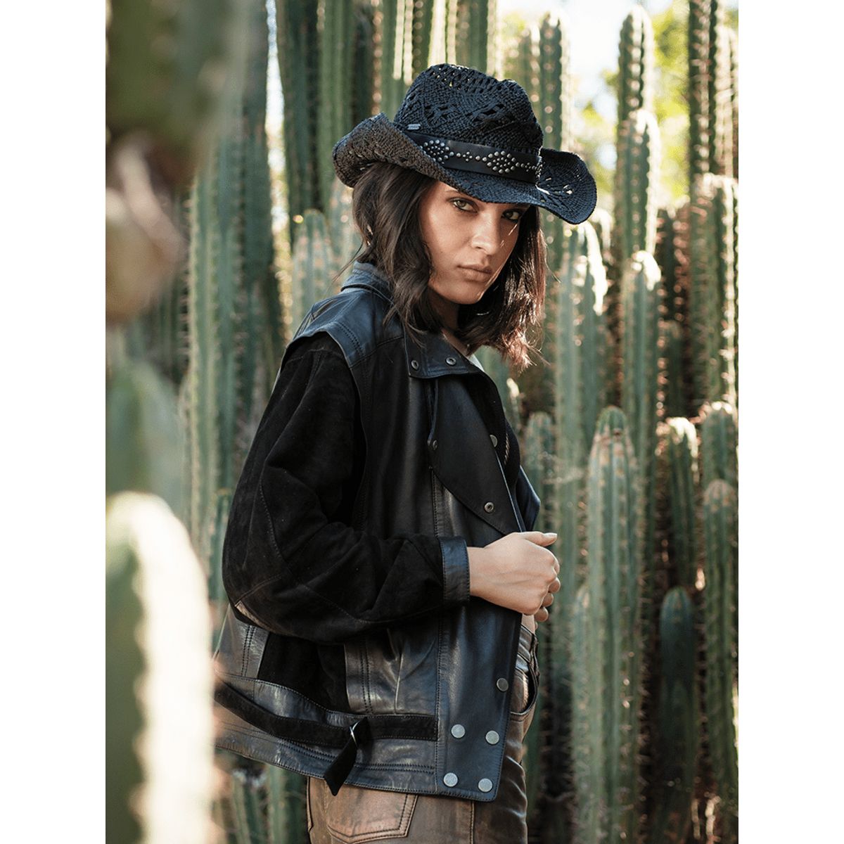 BOR - Chaqueta Cuero Ivy Negra estilo Vintage