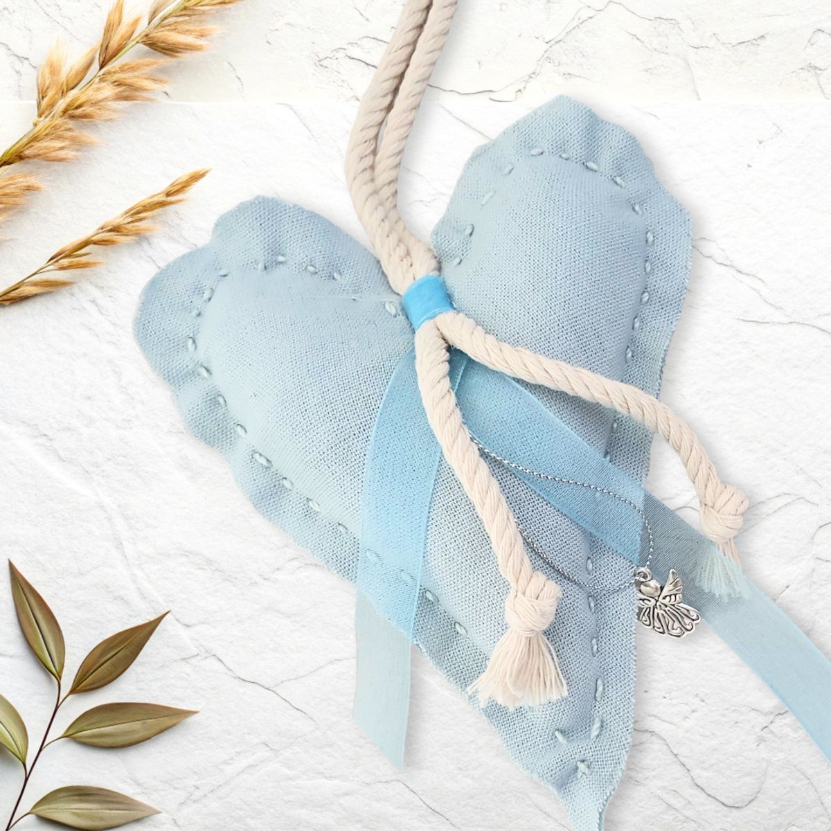 LAFANTINA - CUNERO CORAZÓN MENTA REGALO RELIGIOSO PARA BAUTIZO Y NACIMIENTO BEBÉ