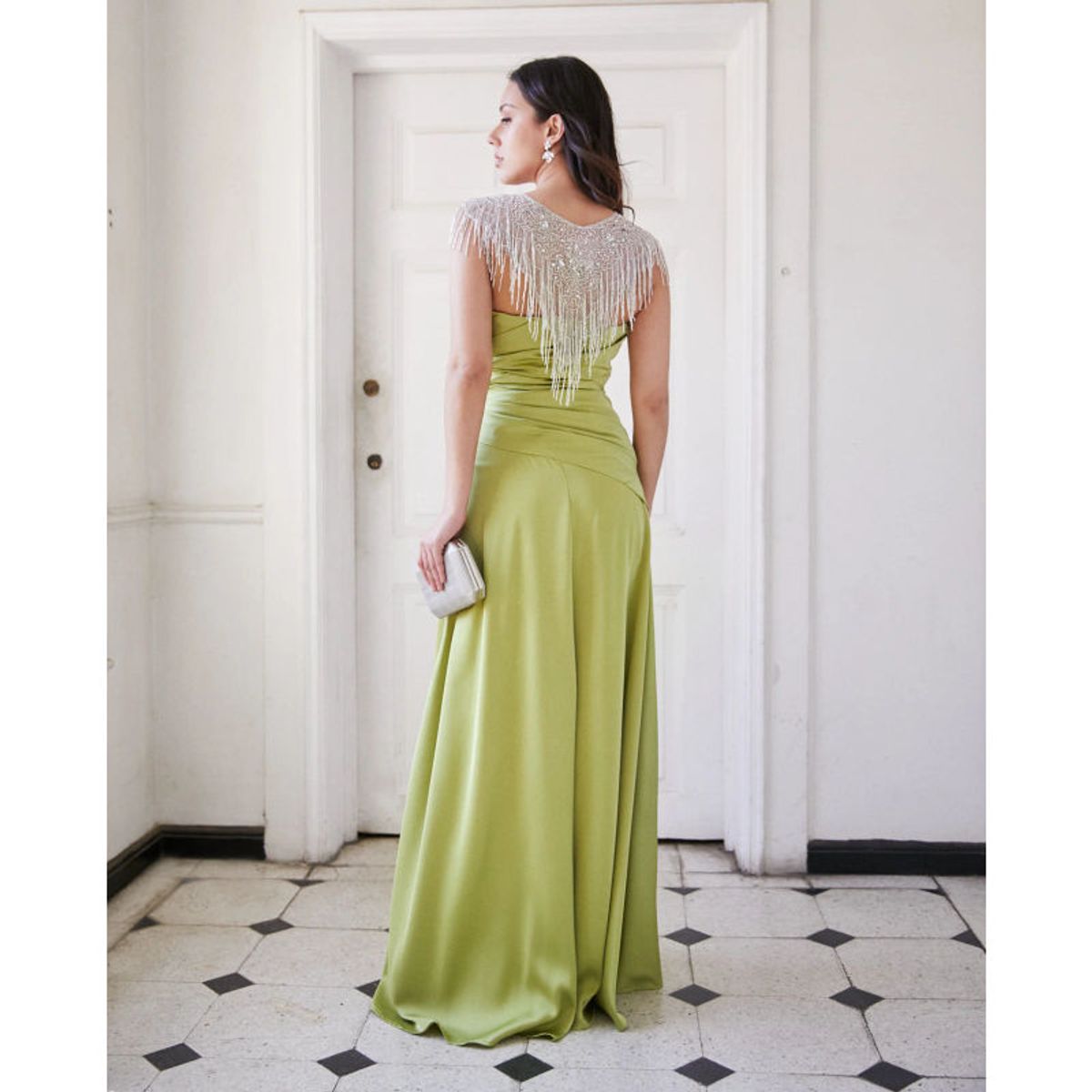 MI PLACARD - Capa Bordada de Mostacillas Royal Ivory Plateado