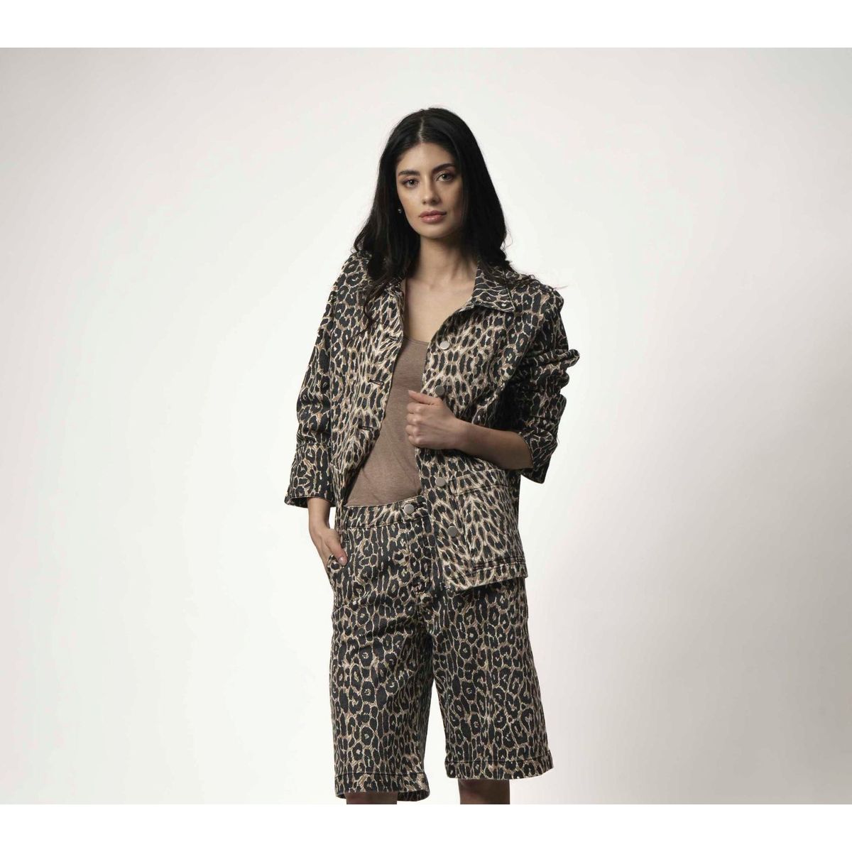 MOMCHIC - CHAQUETA ANIMAL PRINT