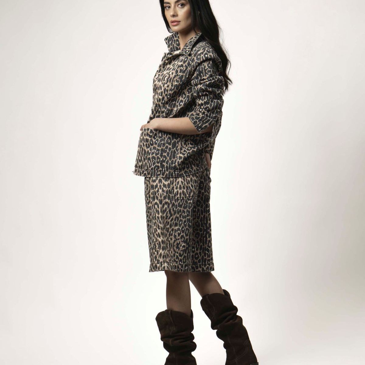 MOMCHIC - CHAQUETA ANIMAL PRINT
