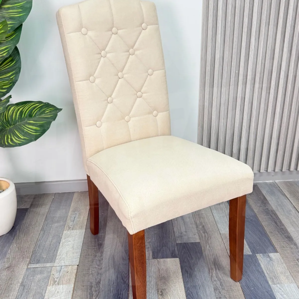 HABITA2 CHILE - SILLA PARA COMEDOR IMPERIAL ACOLCHADA