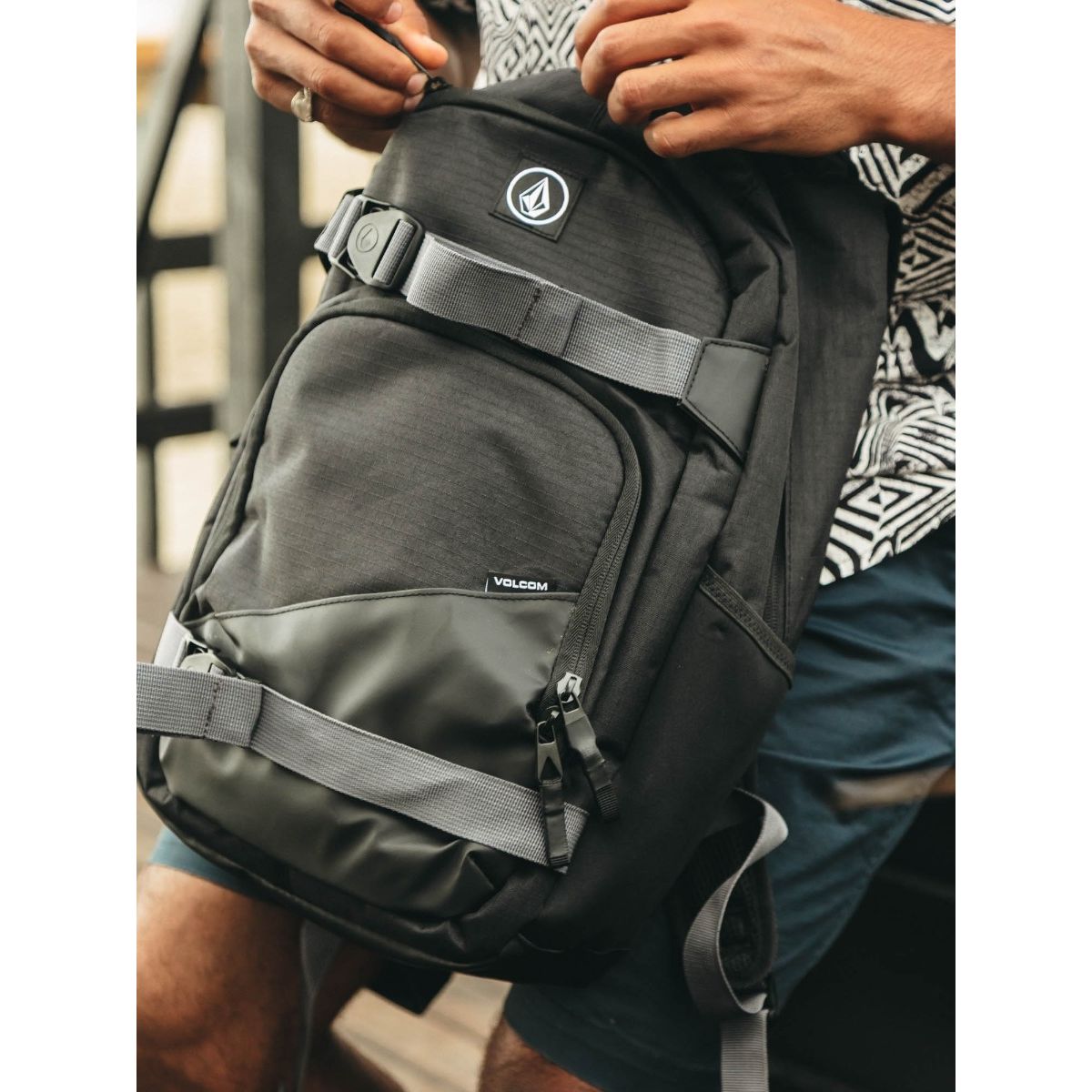 VOLCOM - Mochila Grindstone Skate 23L Negro Hombre Volcom