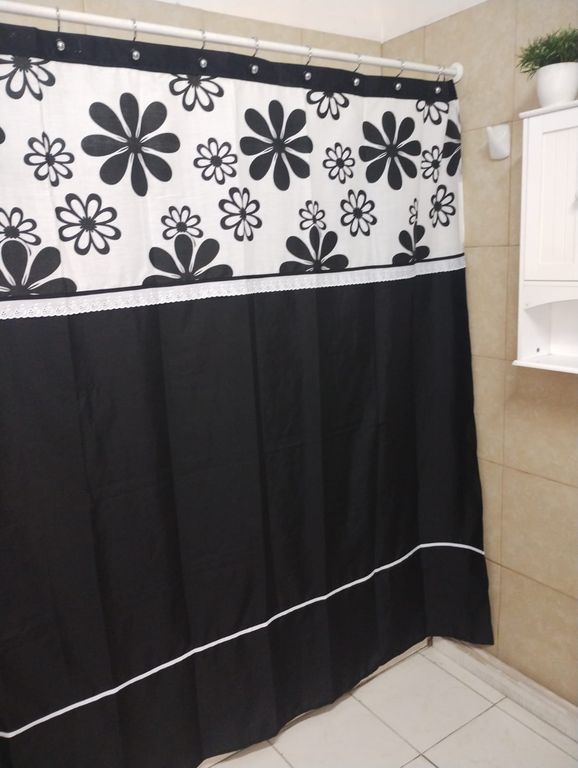 Cortina de Bano Medida Especial Negro flor negra 200200 cms +14 ganchos