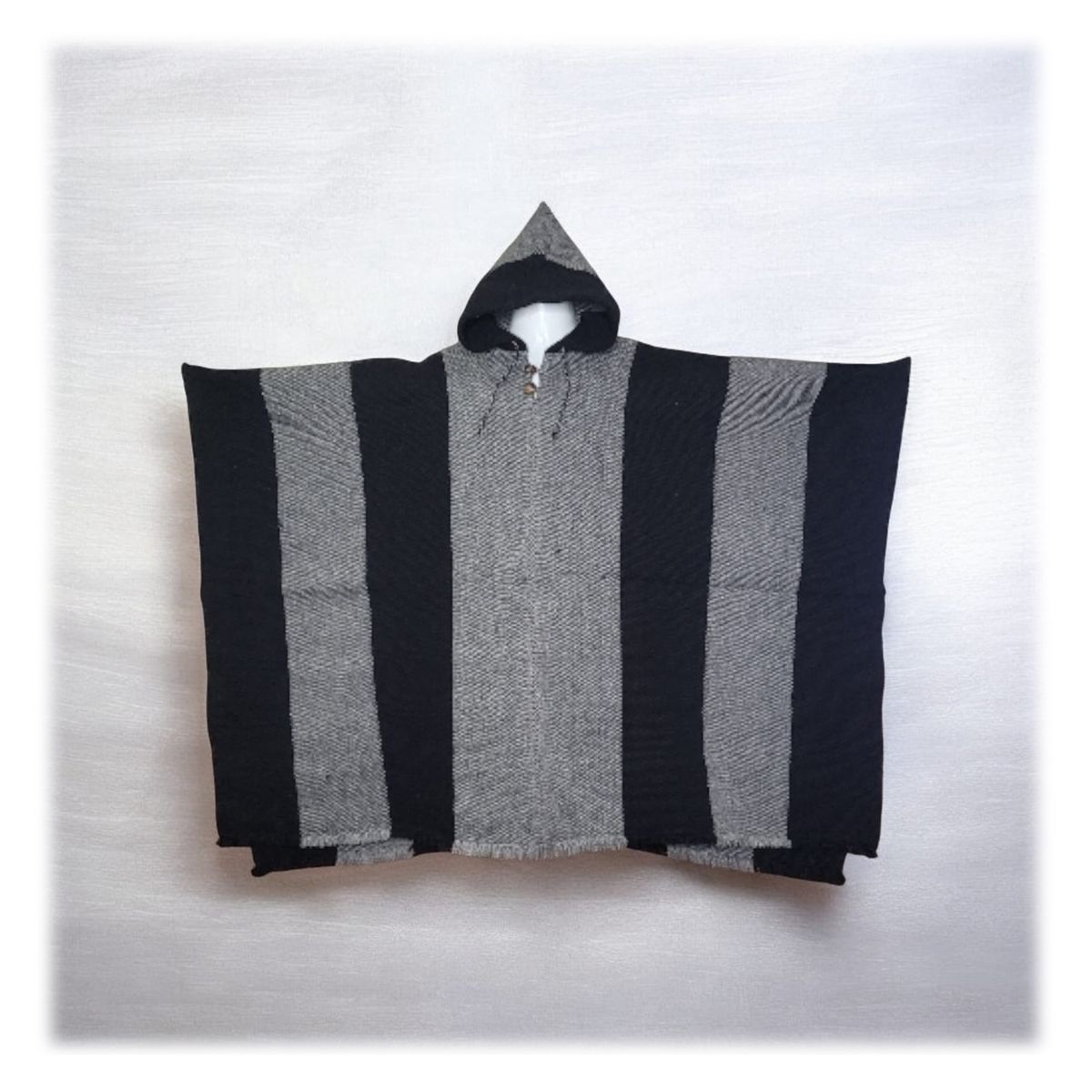 MORLAN - Poncho Ecuatoriano de Lana de Oveja Repelente al agua 100% Lana