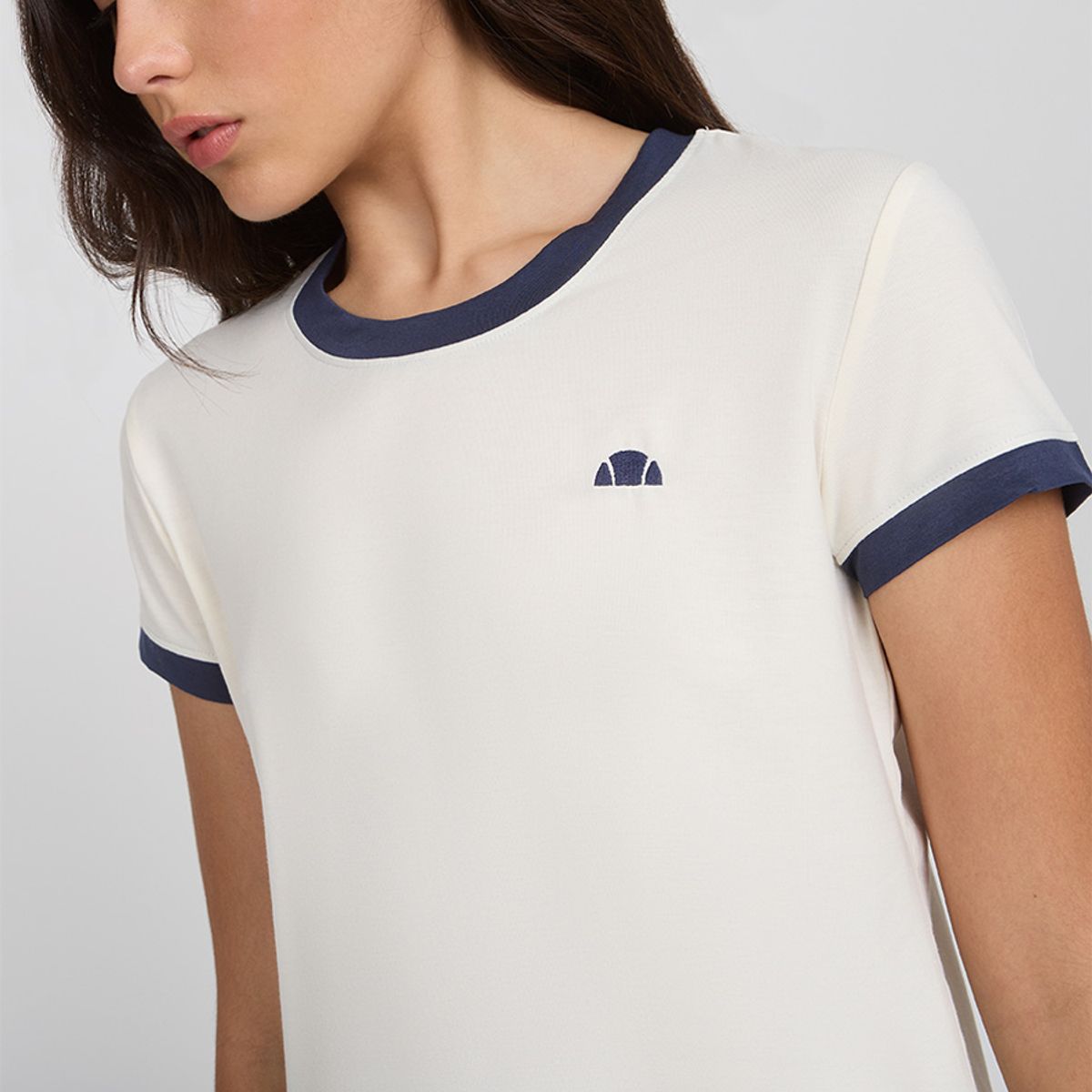 ELLESSE - POLERA MUJER ELLESSE LINDA CREMA
