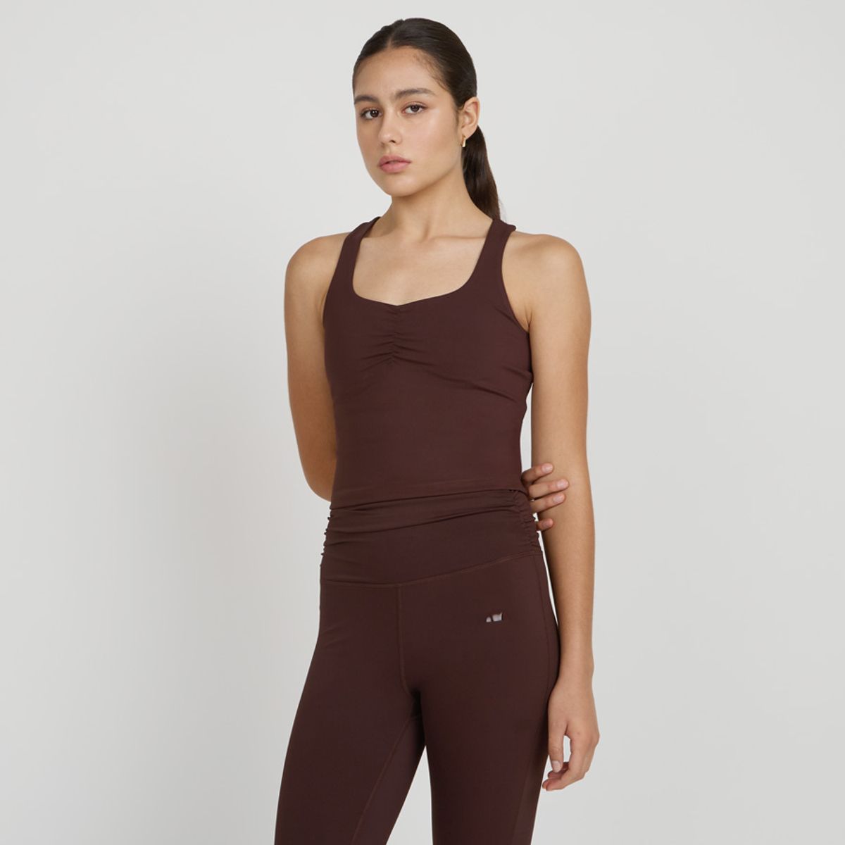 ELLESSE - POLERA MUJER ELLESSE WILMARA CAFÉ