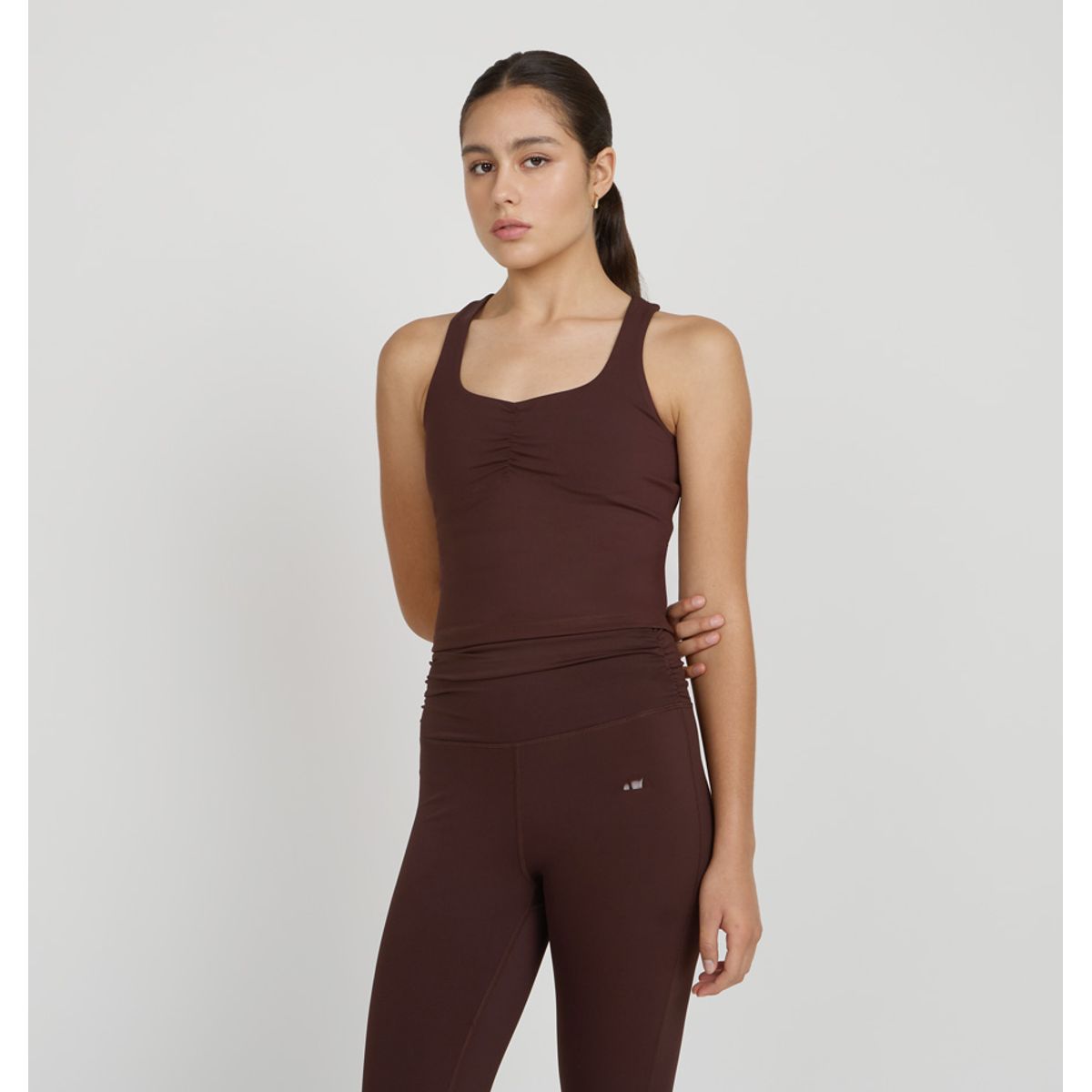 ELLESSE - POLERA MUJER ELLESSE WILMARA CAFÉ