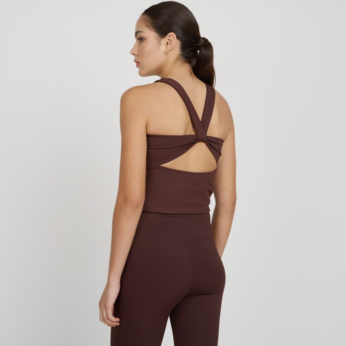 ELLESSE - POLERA MUJER ELLESSE WILMARA CAFÉ