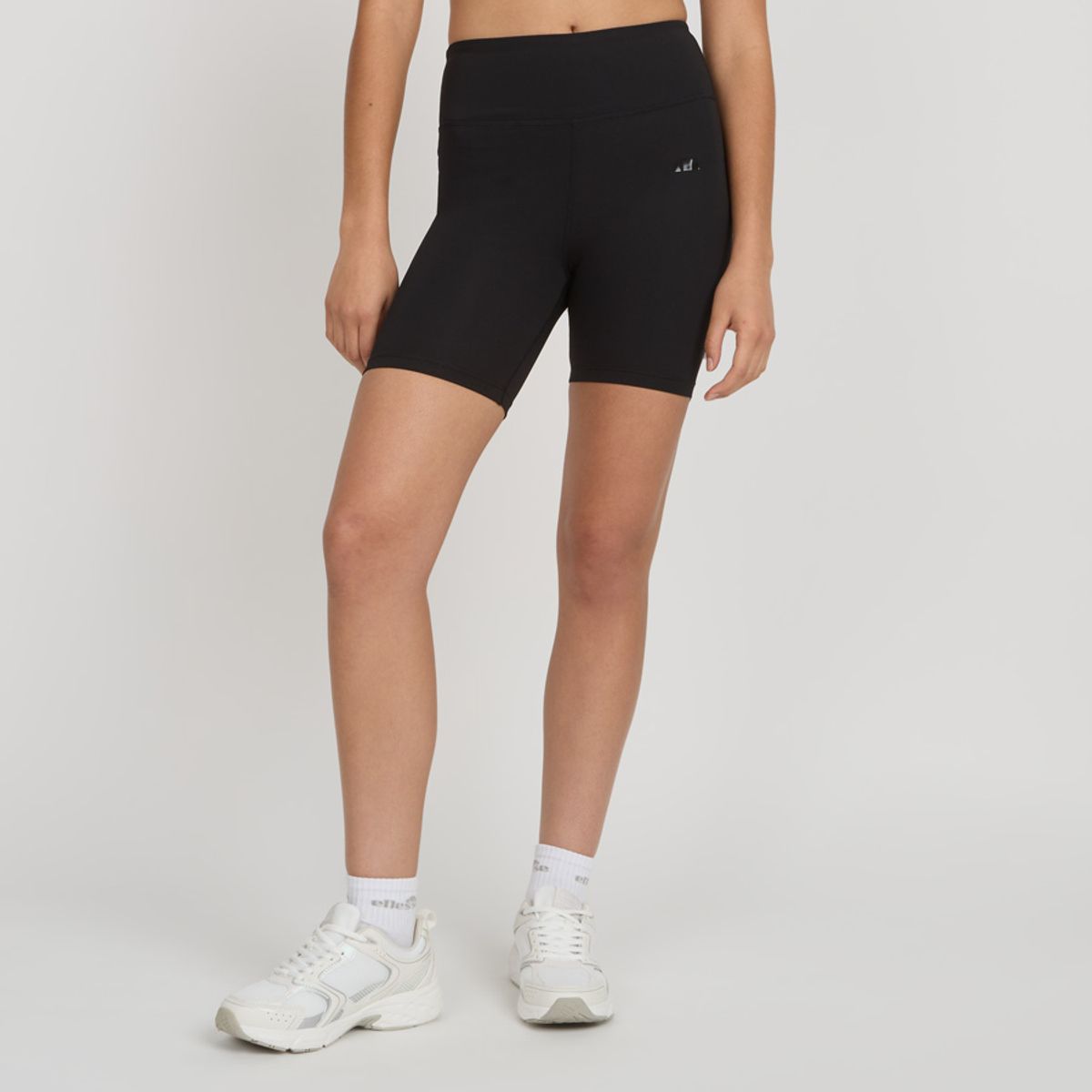 ELLESSE - SHORT MUJER ELLESSE BARBARA NEGRO