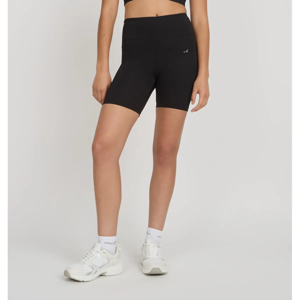 ELLESSE - SHORT MUJER ELLESSE BARBARA NEGRO
