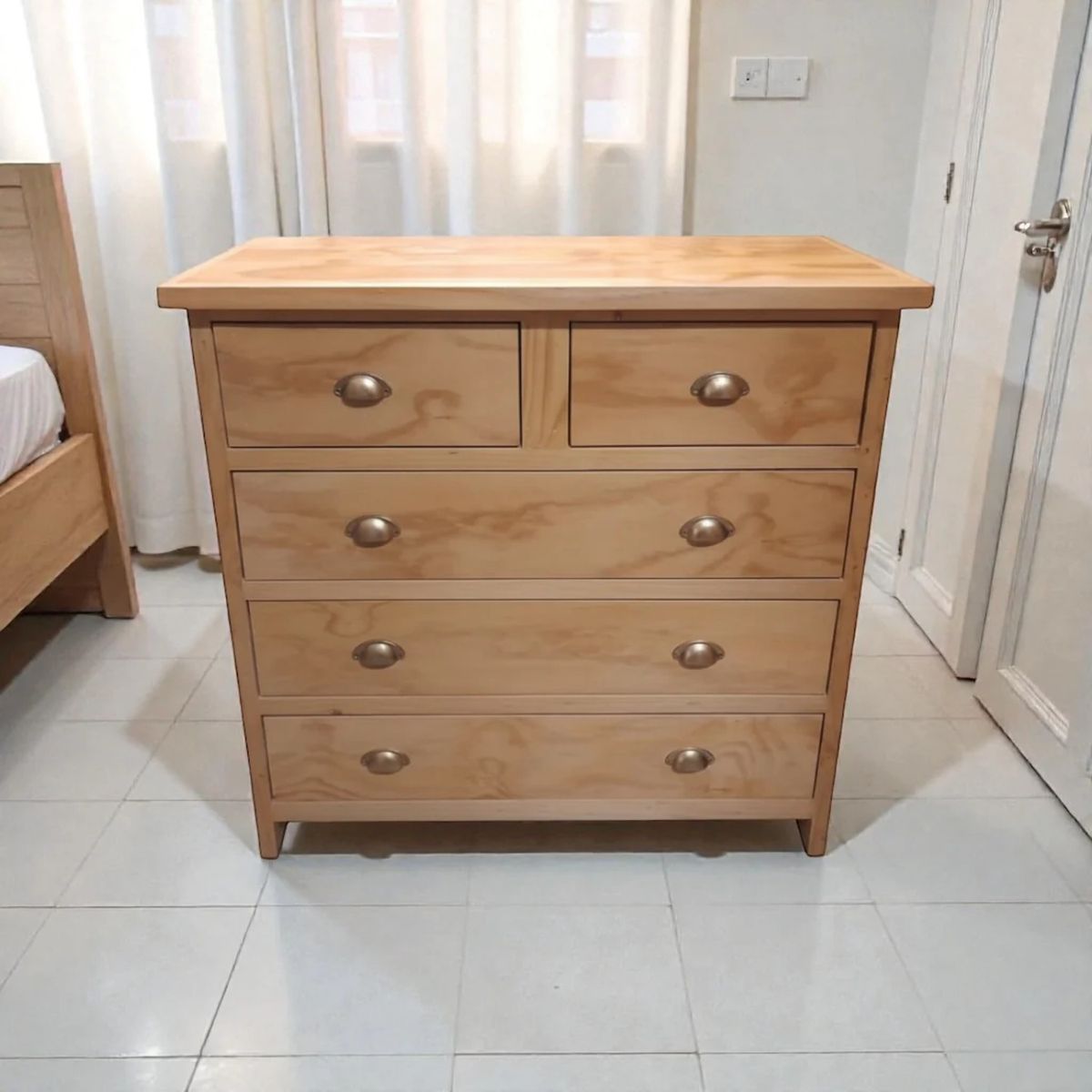 GENERICO - COMODA EMBUTIDOS 5 CAJONES MGR MUEBLES