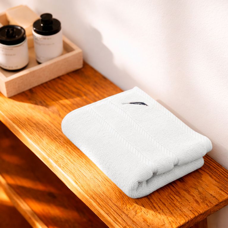 Toalla de mano SIGNATURE Premium 100% algodon blanca