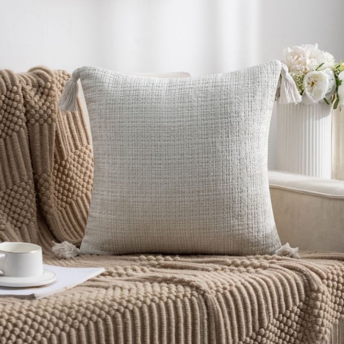 GENERICO - PACK DE 4 FUNDAS PARA COJÍN CHELINE CON BORLAS 45x45