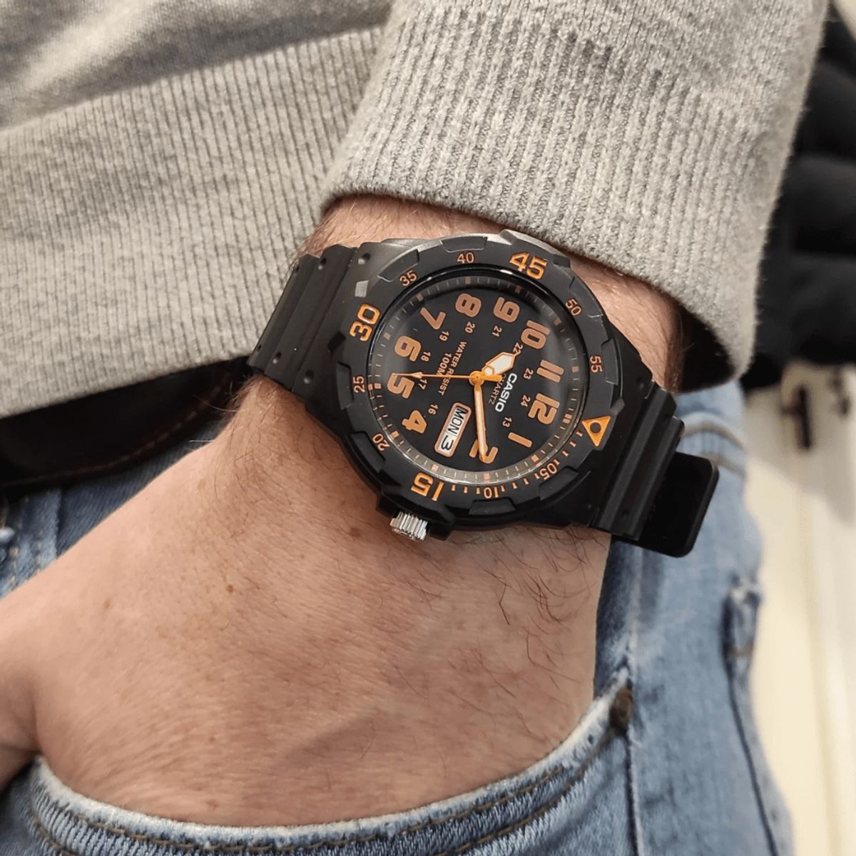 CASIO - RELOJ CASIO MRW-200H-4BVDF NEGRO NARANJO HOMBRE